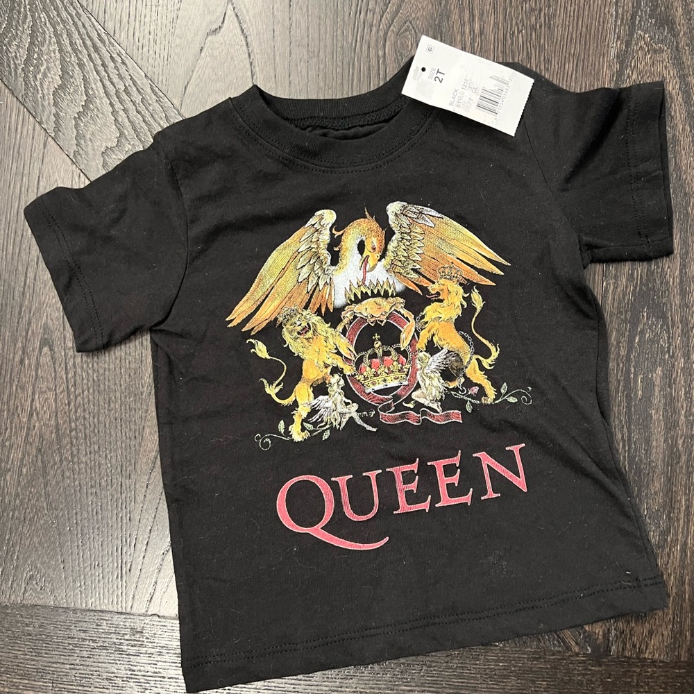 2T Queen band tshirt
